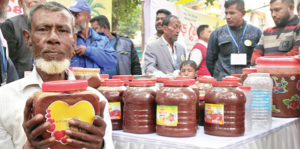 যশোরে খেজুর গুড়ের মেলা