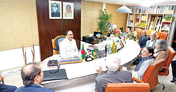 রাসিক মেয়রের সাথে সিআরপি’র প্রতিনিধিদলের মতবিনিময়