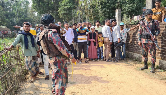 সীমান্তবর্তী বাসিন্দাদের নিরাপদে সরিয়ে নেয়ার উদ্যোগ