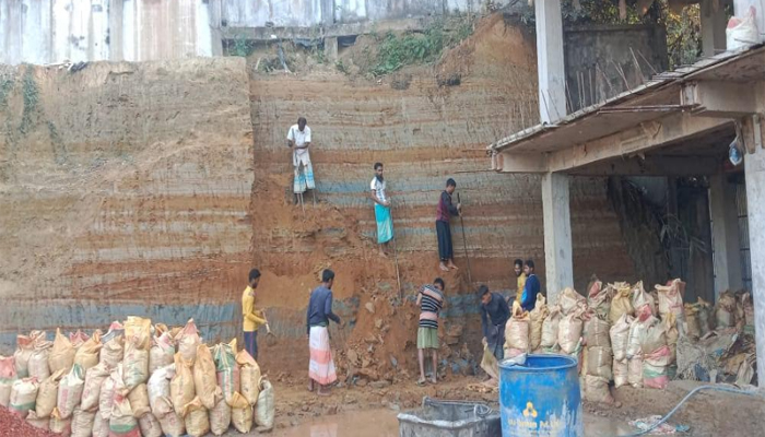 পাহাড় বাঁচাতে এগিয়ে এল পরিবেশ অধিদপ্তর