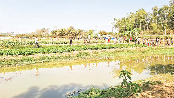 ঘুমধুম সীমান্তের ওপারে ‘কালো ধোঁয়া কুণ্ডলী’