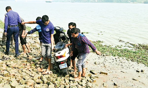 ১৬০ ভরি স্বর্ণালংকার ছিনতাই