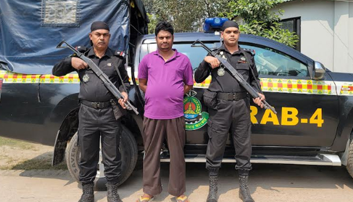 নারায়নগঞ্জের গৃহবধূ হত্যার আসামি আশুলিয়ায় গ্রেপ্তার