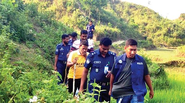 টেকনাফে পাহাড় ঘিরে অপহরণ বাণিজ্য, আতঙ্কে সাধারণ মানুষ