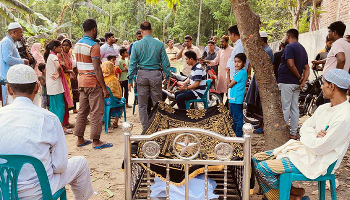 শার্শায় মাদকাসক্ত ছেলের ইটের আঘাতে পিতা নিহত