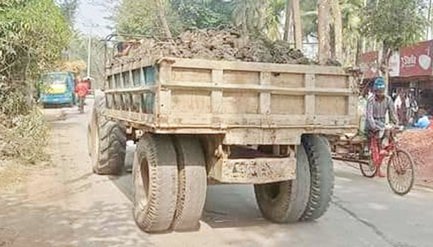 শ্যামনগরে দাপিয়ে বেড়াচ্ছে সহস্রাধিক ডাম্পার