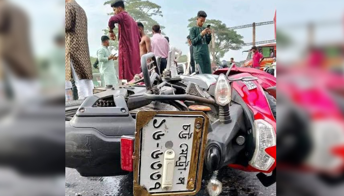 পটিয়ায় বাস চাপায় দুই মোটরসাইকেল আরোহী নিহত