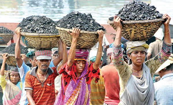 আয় কমেছে শ্রমজীবীদের