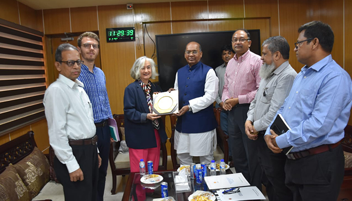 ত্রাণ প্রতিমন্ত্রীর সঙ্গে ফ্রান্সের রাষ্ট্রদূতের সৌজন্য সাক্ষাৎ