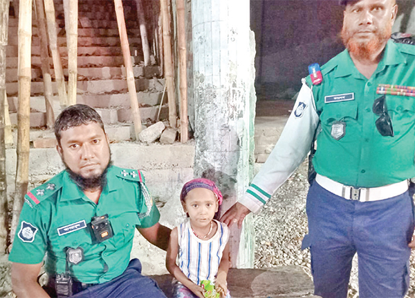 হারিয়ে যাওয়া শিশুকে ফিরে পেলেন মা