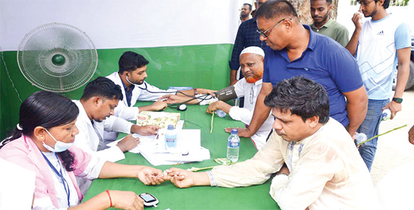 বিশ্ব উচ্চ রক্তচাপ দিবসে ফ্রি ব্লাড প্রেসার ক্যাম্পেইন