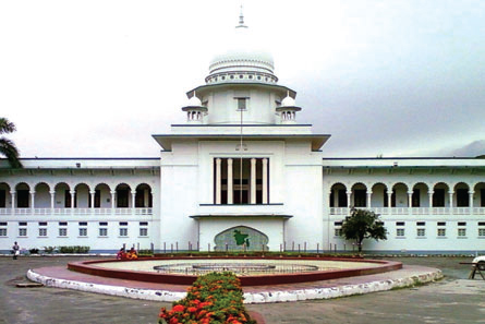 হাইকোর্ট প্রাঙ্গণের গ্রিক দেবীর ‘মূর্তি’ অপসারণের আবেদন