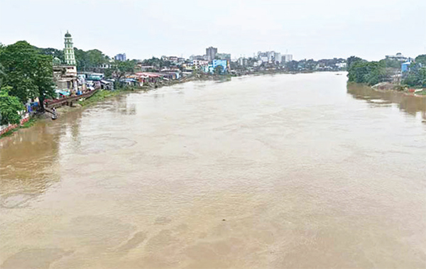 বিপৎসীমার উপরে সুরমা কুশিয়ারা নদীর পানি