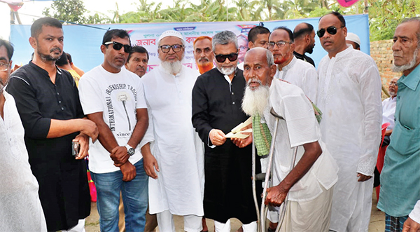 শেখ হাসিনার সরকার জনগণের কল্যাণে কাজ করে : এসএম কামাল