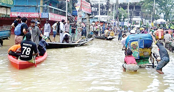 সিলেটে বন্যার পানি কোথাও কমছে কোথাও বাড়ছে