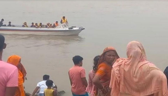 স্ত্রীর চোখের সামনে মেঘনার স্রোতে তলিয়ে গেছে স্বামী