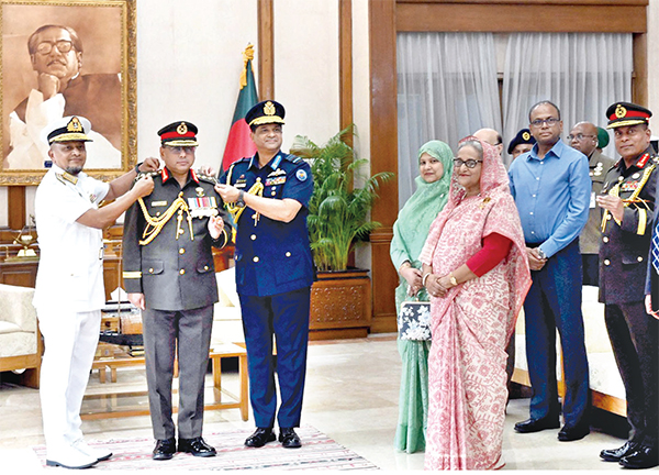 নবনিযুক্ত সেনাপ্রধানের দায়িত্বভার গ্রহণ