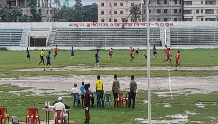 নোয়াখালীতে বঙ্গবন্ধু শেখ মুজিবুর রহমান আন্তকলেজ ফুটবল টুর্নামেন্ট অনুষ্ঠিত 