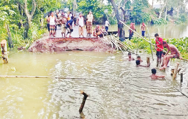 তীব্রভাঙন শুরু