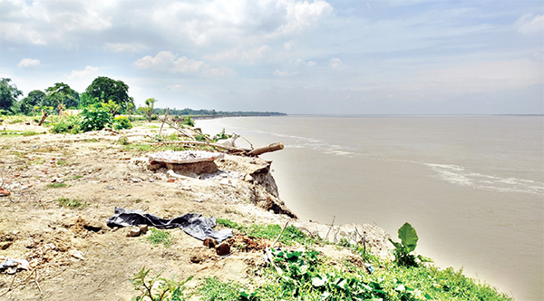 পদ্মায় সাড়ে ৫ কিমি. জুড়ে ভাঙন