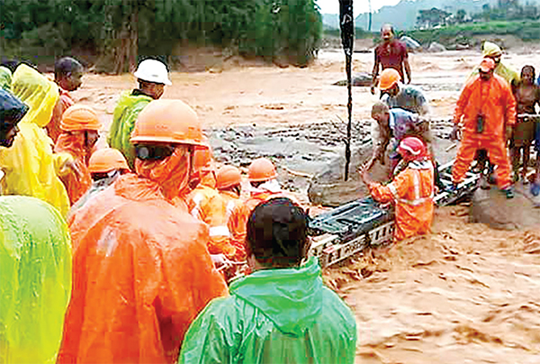 ভারতে ভয়াবহ ভূমিধসে দেড় শতাধিক প্রাণহানি, নিখোঁজ বহু