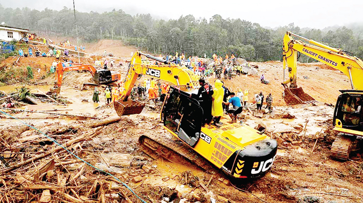 কেরালায় ভূমিধসে নিহতের সংখ্যা বেড়ে ২৯৫