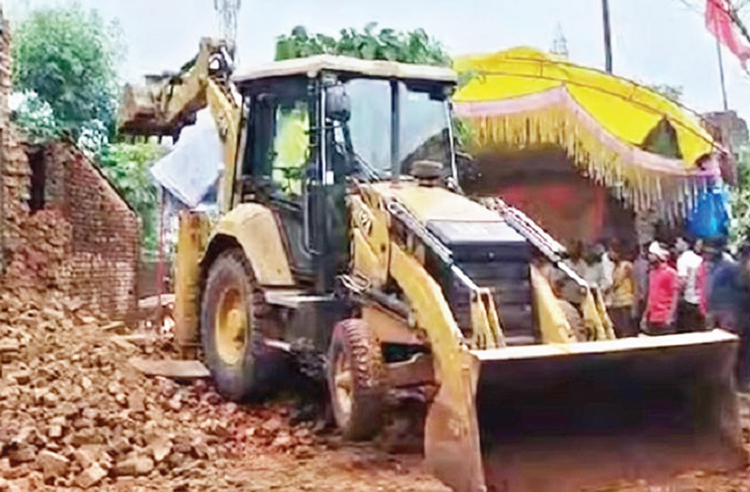 মধ্য প্রদেশে দেয়াল ধসে ৯ শিশু নিহত