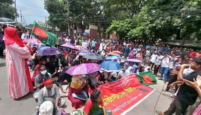 রংপুরে ১৫ আগস্ট ঘিরে আ. লীগের নতুন ষড়যন্ত্র প্রতিরোধে বিক্ষোভ