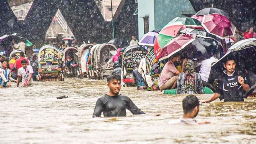 বন্যায় ১৩ জনের মৃত্যু, ক্ষতিগ্রস্ত ৪৫ লাখ