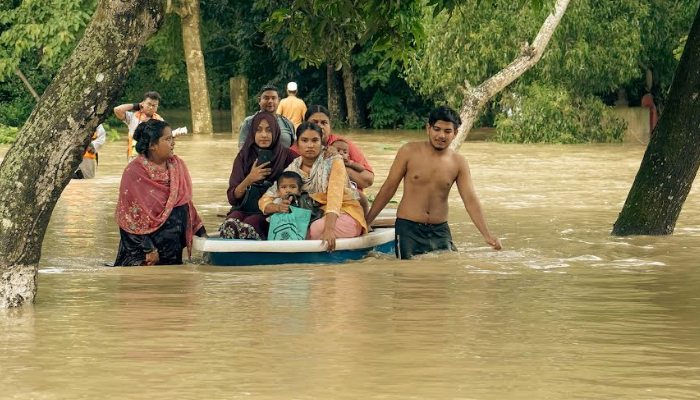 বন্যায় ক্ষতিগ্রস্ত ৪৯ লাখ মানুষ, ১৮ জনের মৃত্যু: ত্রাণ মন্ত্রণালয়