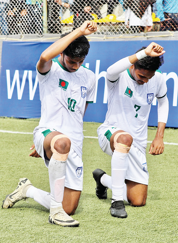 সাফ শিরোপা শহীদ ছাত্র জনতা ও বন্যার্তদের উৎসর্গ