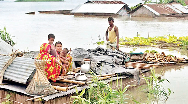 বন্যায় ব্যাপক ক্ষয়ক্ষতি, মৃত্যু ৫২