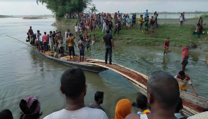 ভূরুঙ্গামারীতে বল তুলতে গিয়ে নদে ডুবে শিক্ষার্থীর মৃত্যু