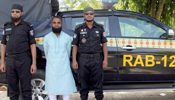 সিরাজগঞ্জে সাড়ে ২৬ কেজি গাঁজাসহ কারবারি গ্রেফতার 