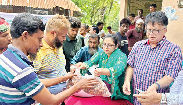 বন্যাদুর্গতদের পাশে আমাদের চেষ্টা ফাউন্ডেশন