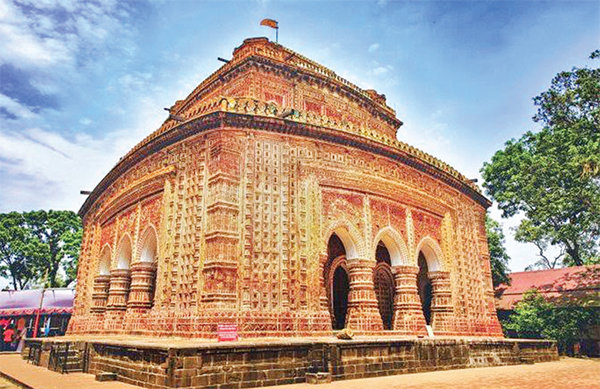 পোড়ামাটি স্থাপত্যের অন্যতম নিদর্শন কান্তজিউ মন্দির