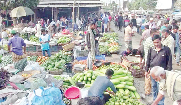 নিত্যপণ্যের দামে দিশাহারা নিম্নআয়ের মানুষ