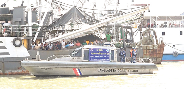 মা ইলিশ রক্ষায় কাজ করছে বাংলাদেশ কোস্ট গার্ড