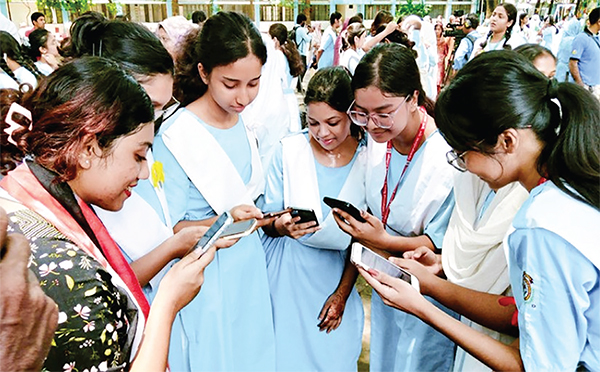 এইচএসসি পরীক্ষার ফল নিয়ে দু’চার কথা