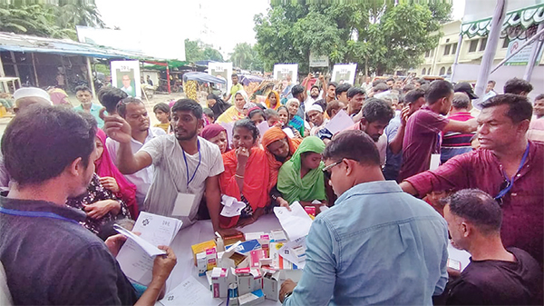 প্রতিষ্ঠাবার্ষিকী উপলক্ষে যুবদলের ফ্রি মেডিকেল ক্যাম্প