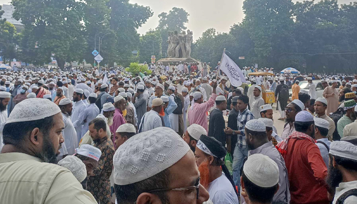 দেশে সাদপন্থীদের অবাঞ্ছিত ঘোষণার দাবি