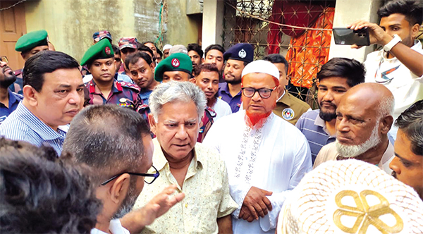 আন্দোলনে নিহত আবদুল্লাহ’র বাড়িতে নৌপরিবহন উপদেষ্টা