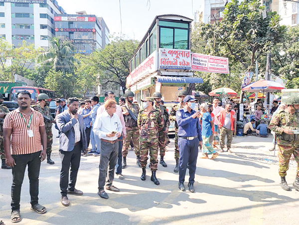 নারায়ণগঞ্জে যানজট নিরসনে সমন্বিত অভিযান