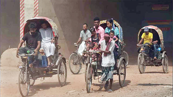 ছুটির দিনেও ঢাকার বাতাস ‘অস্বাস্থ্যকর’