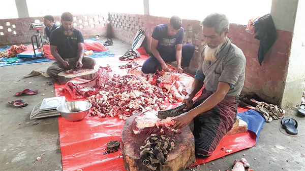 ন্যায্য মূল্যের দোকানে গরুর মাংস ৬০০ টাকা কেজি