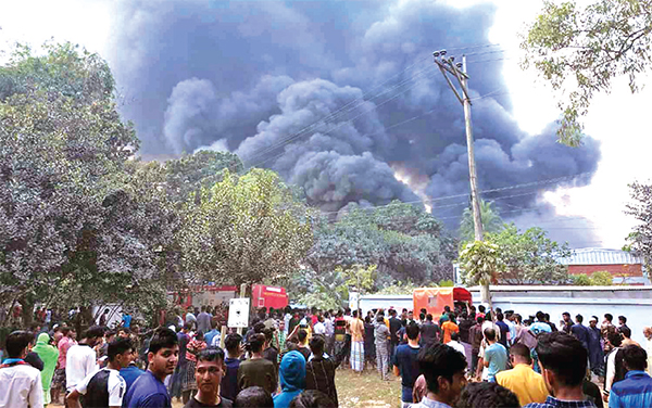 শ্রীপুরে কারখানায় আগুন