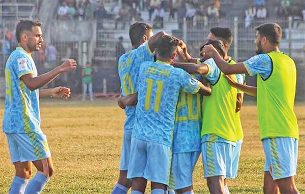 আকাশ-ইমনের নৈপুণ্যে আবাহনীর জয়, রহমতগঞ্জের ছয় গোল!