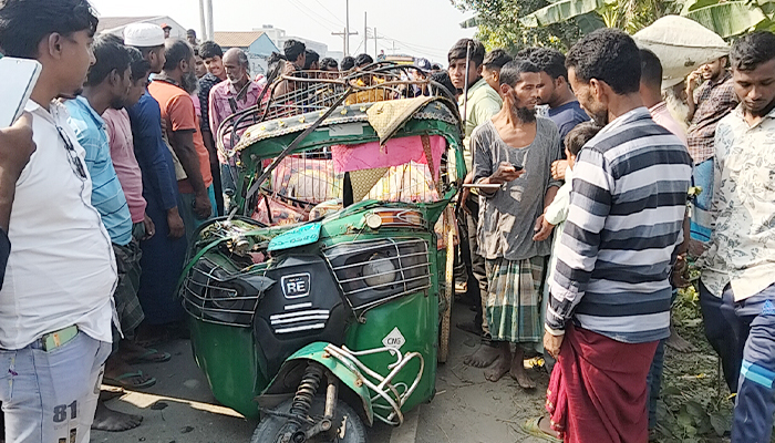 শেরপুরে বাস-সিএনজি মুখোমুখি সংঘর্ষ, নিহত ৬