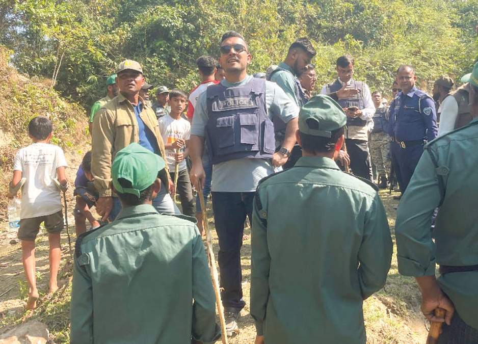 জড়িয়ে পড়ছে অপরাধে