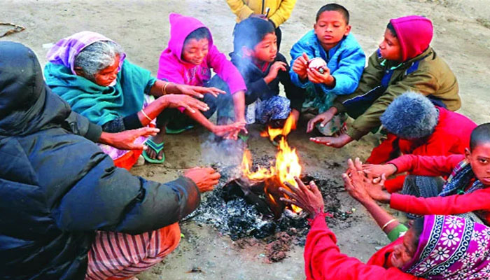 শীতে বিপর্যস্ত জনজীবন: পৌনে ৭ লাখ কম্বল দেবে সরকার